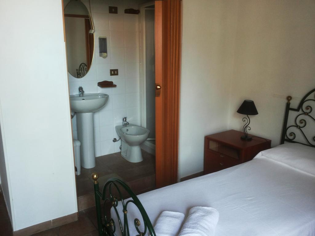 Mamajuana Hotel Алгеро Стая снимка